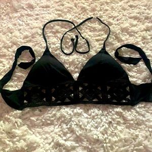 H&M cutout detail bikini top S